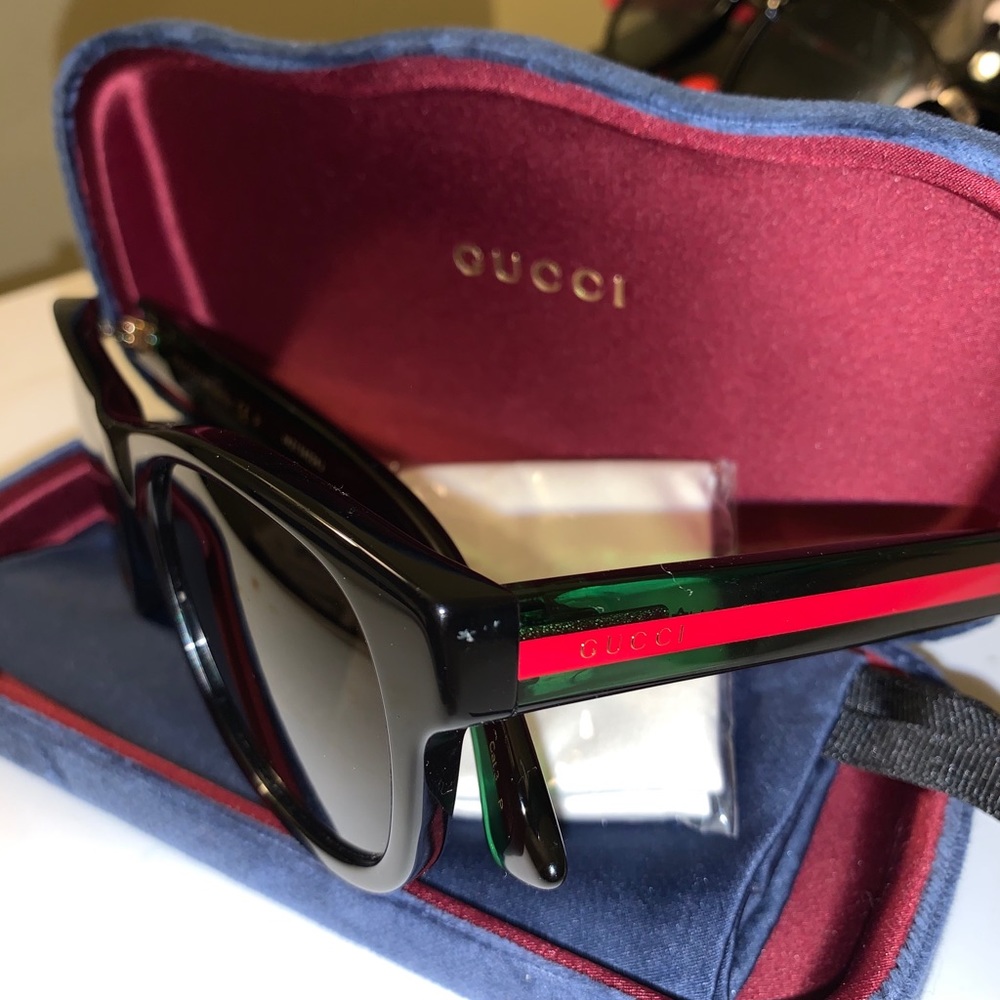 Women designer Gucci shades Sale!